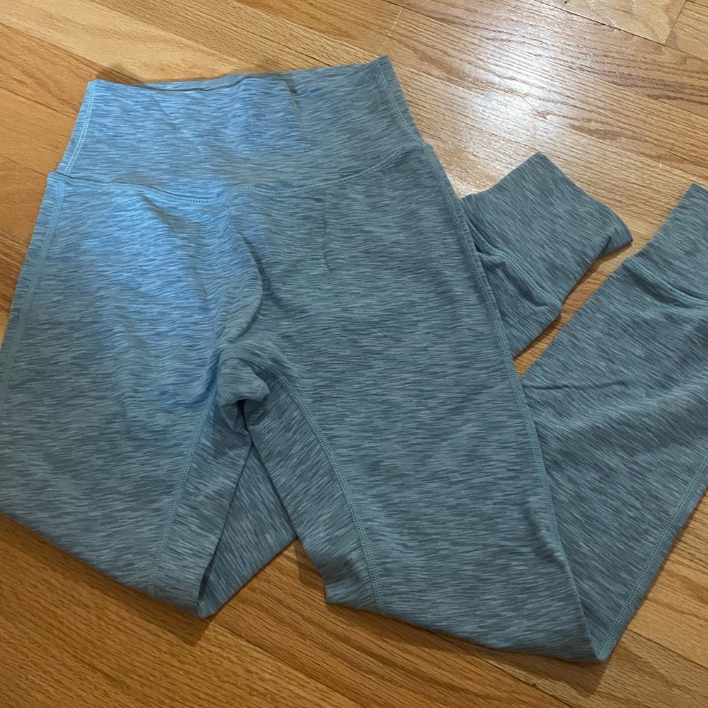 Heather gray PTULA leggings